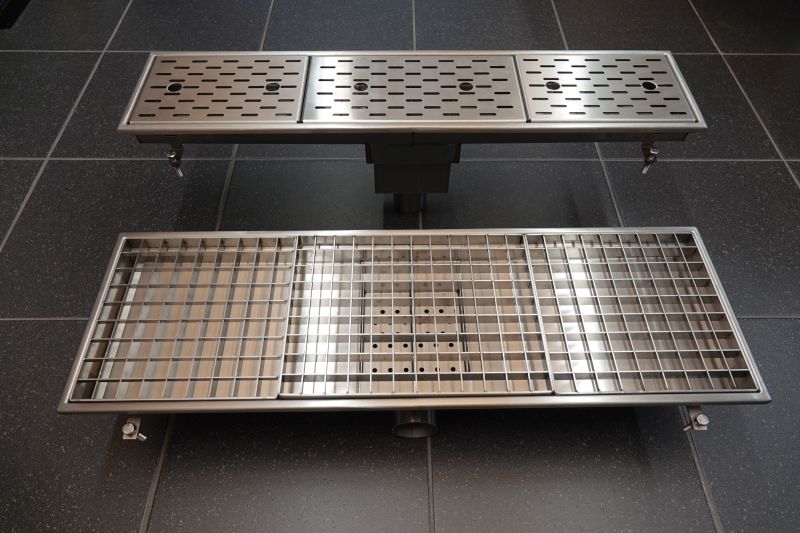 Drainage channel stainless steel 332x332x312mm with bottom outlet